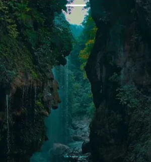 beautiful-umbrella-waterfall